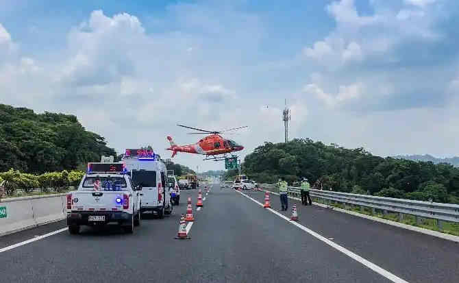 五大连池高速公路汽车救援案例